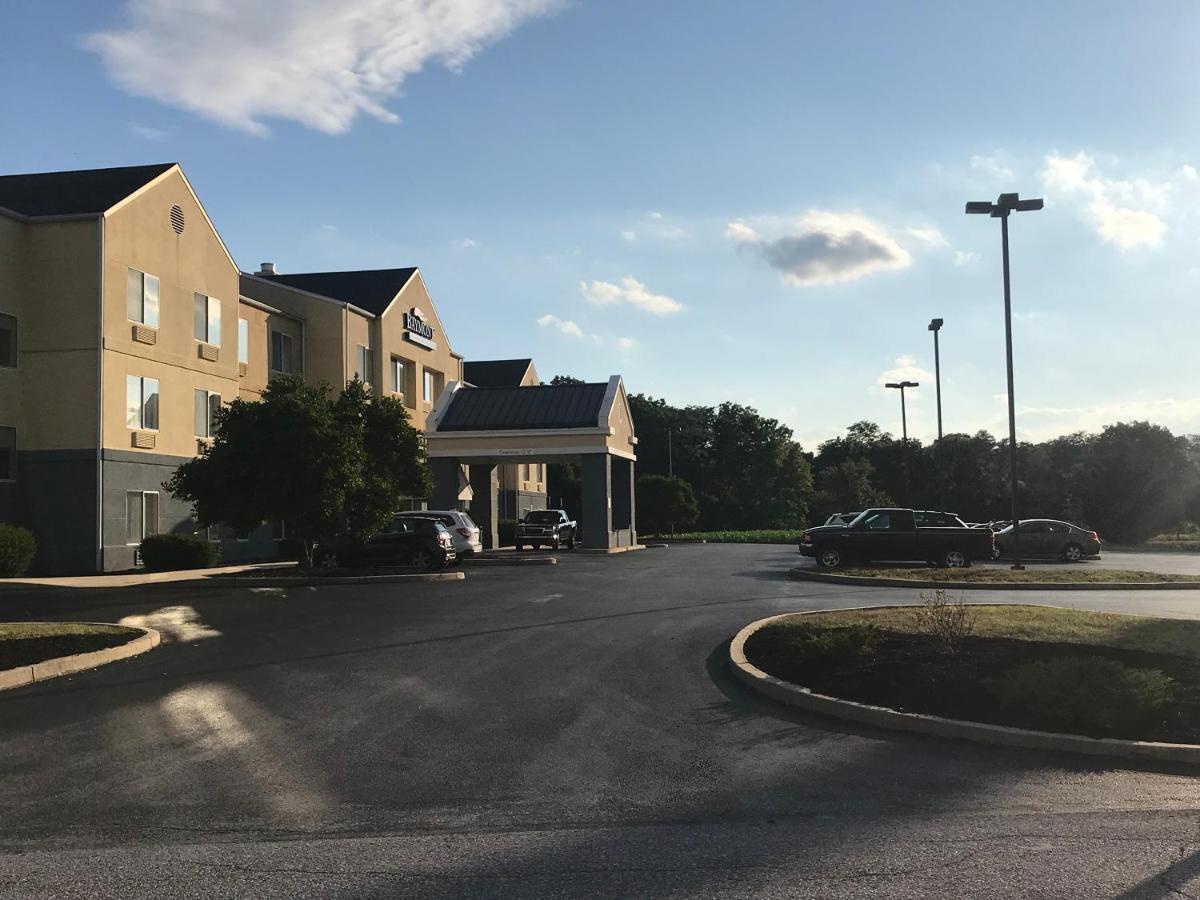 Baymont By Wyndham Chambersburg Hotell Eksteriør bilde